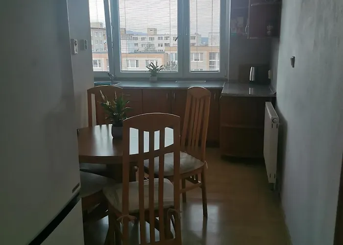 Prijemny S Vyhladom Na Bojnicky Zamok Прьевидза